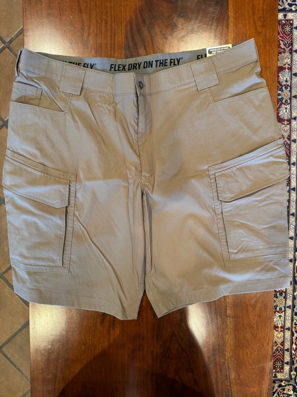 Duluth Trading Co Men's Taupe Cargo Shorts